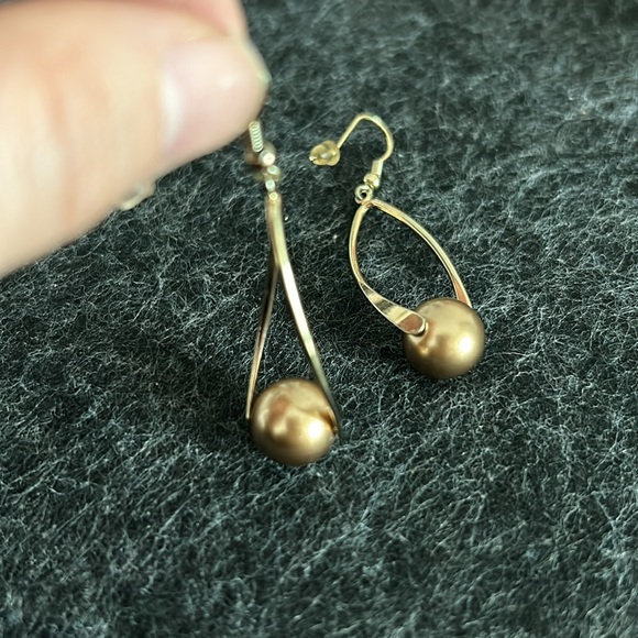 Gold tone brushed Deep Golden Circle ball Egg Earring - Picture 2 of 2